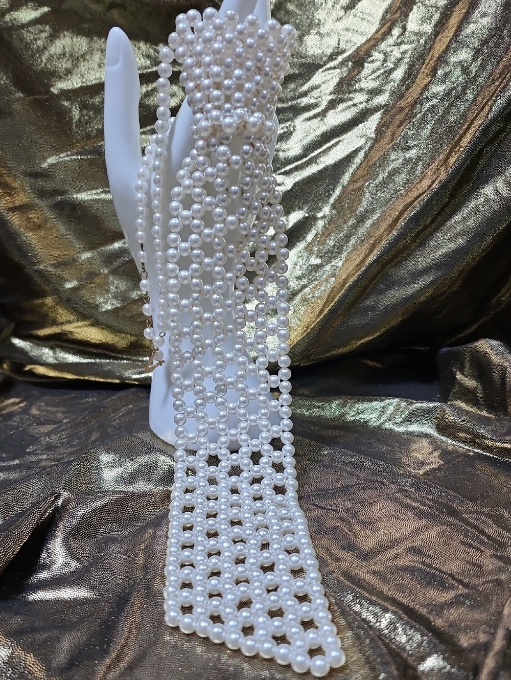 Faux Pearl Beaded Statement Necklace - Ivory White